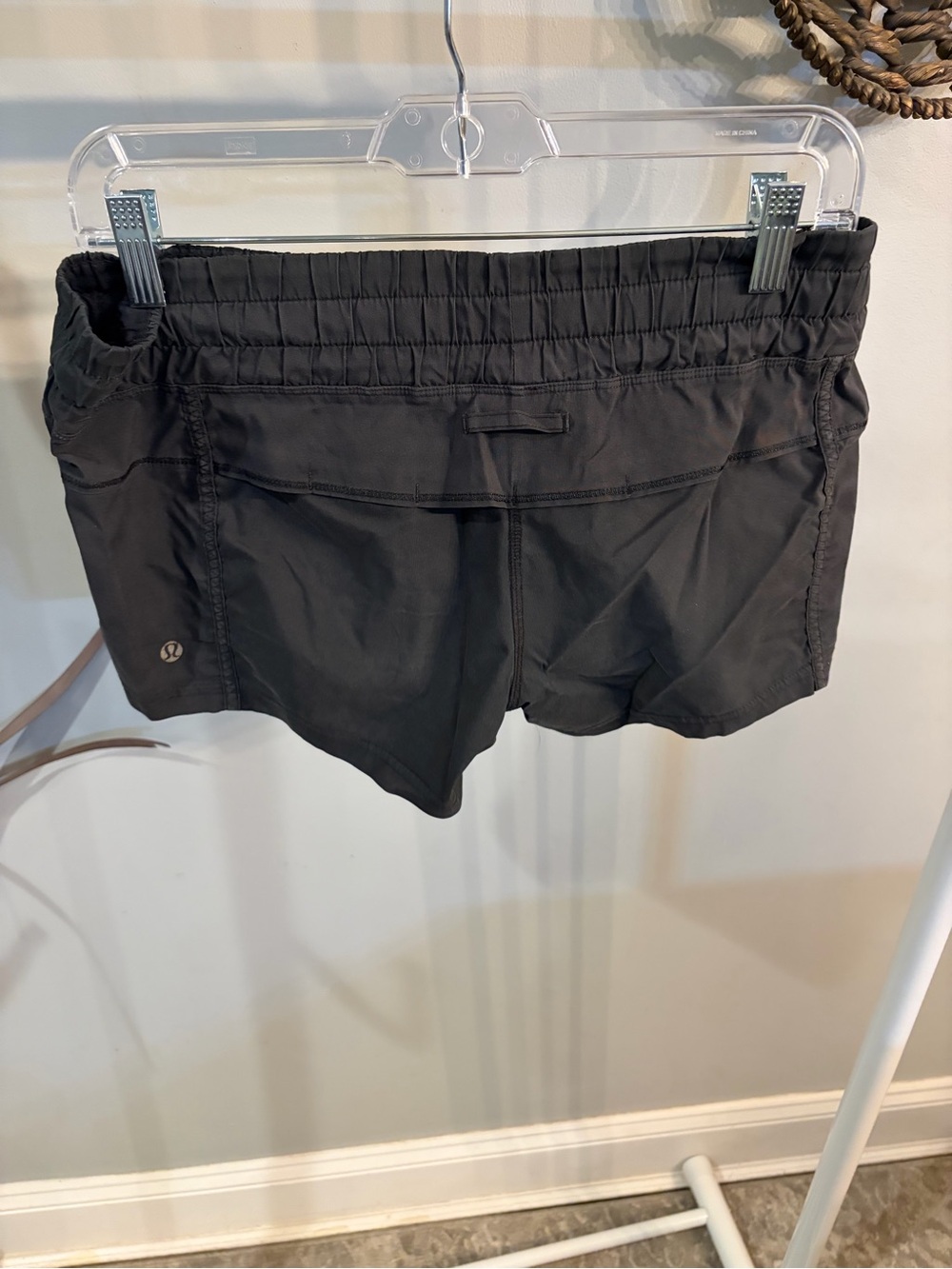 lululemon athletica Black Women's Athletic Shorts with Elastic Waist size 10